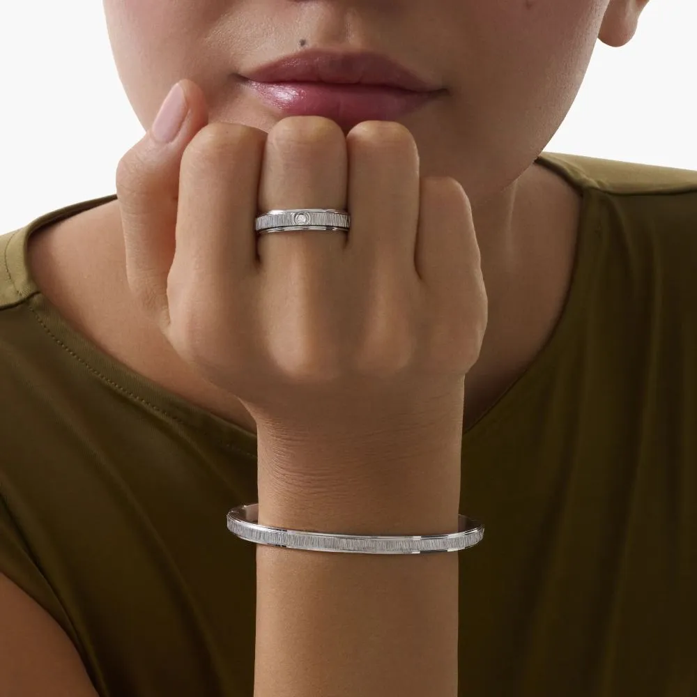 bracelet-possession_g36p3a00-0-b6084352