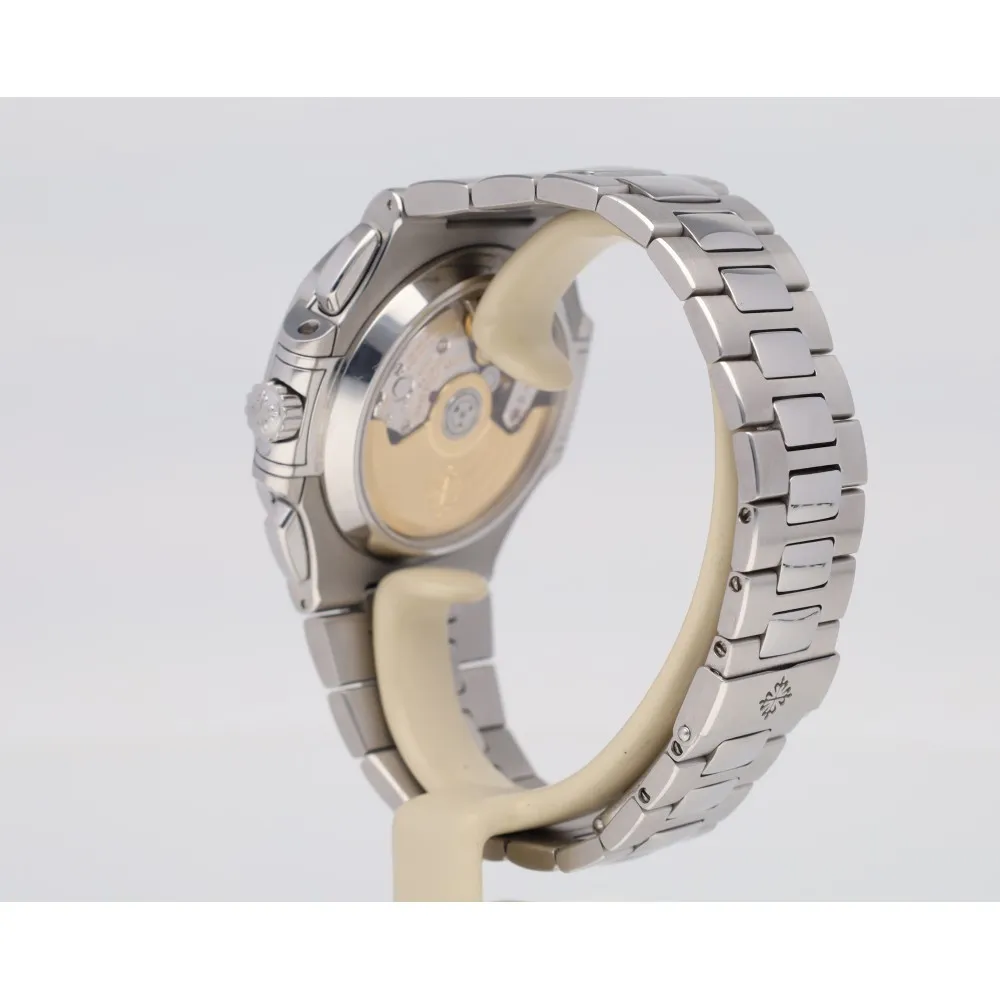 nautilus-5980_nautilus-chronographe-4f8debe7