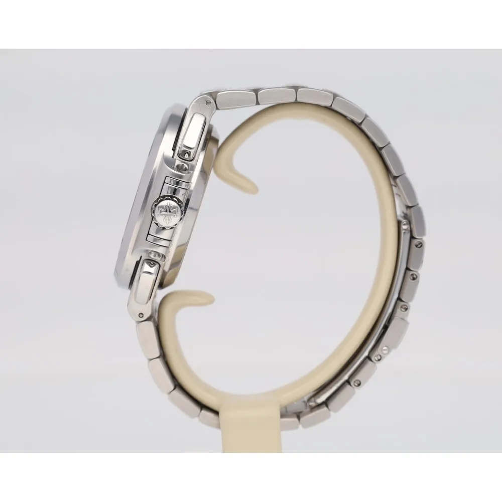 nautilus-5980_nautilus-chronographe-7c28735e