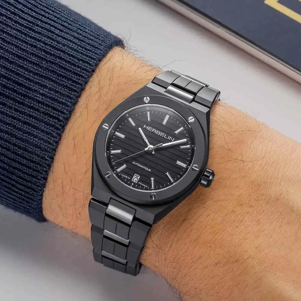 cap-camarat-automatique-ceramique-noir-mat_1545bcrn14m-e0b78179