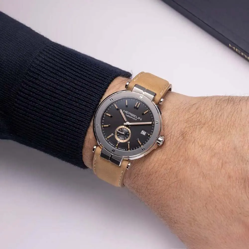 newport-quartz-bleu-cuir-bleu_18389a45-0-8ff16210