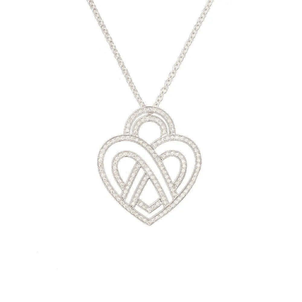 collier-coeur-entrelace_728856-0-a29aef1c