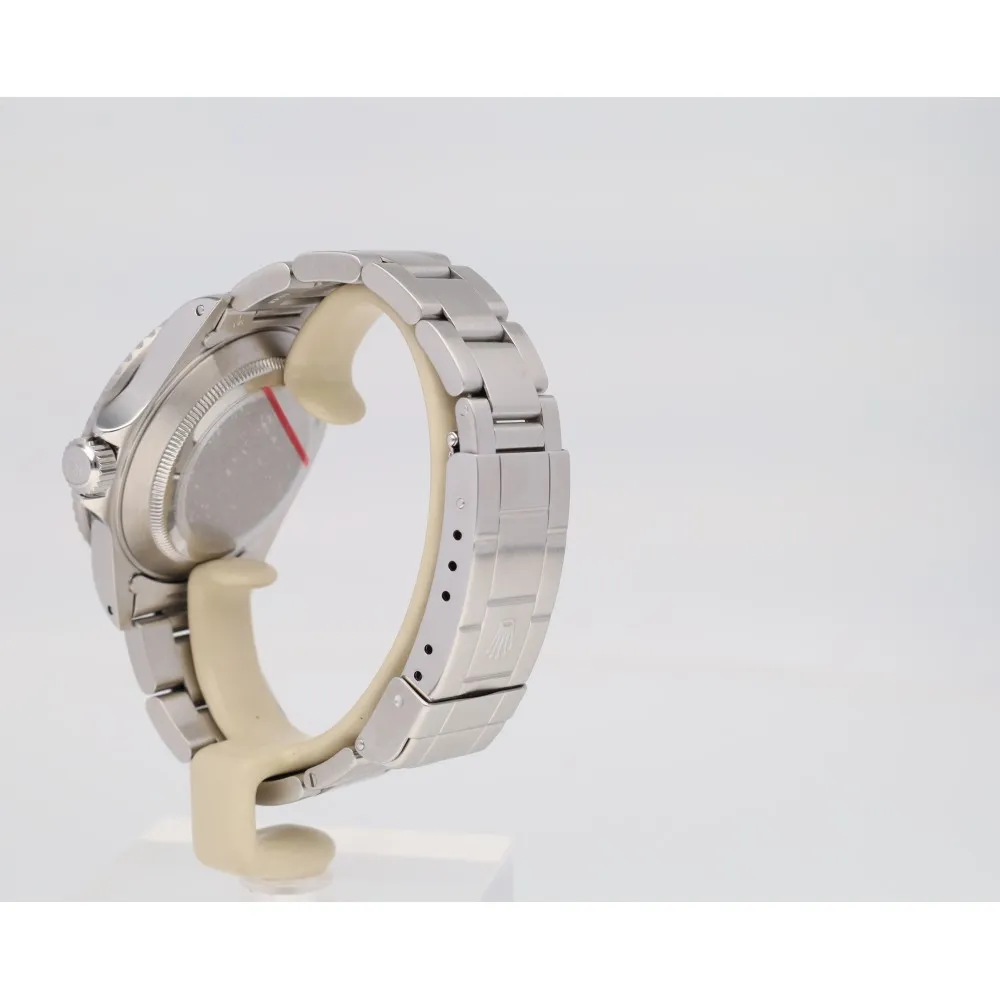 submariner-date_4-25847-bf7fe7f1