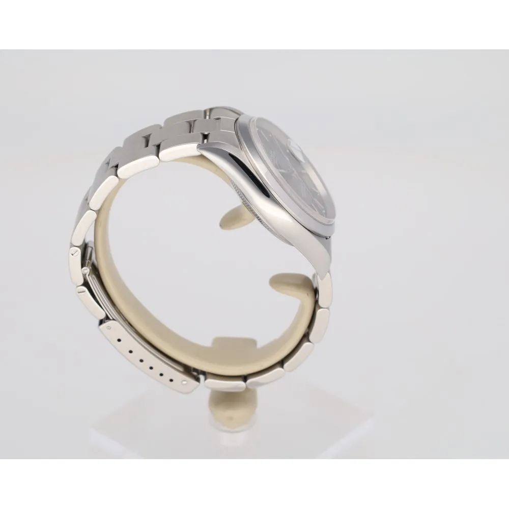 oyster-perpetual-date-34_4-24894-ced4e948