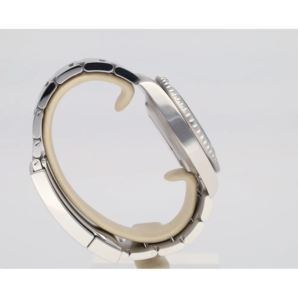 submariner-date_4-27245-03e1ff2e