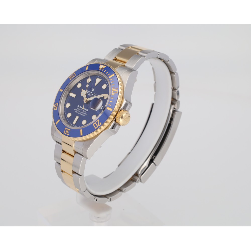 submariner-date_4-24221-76a68e69