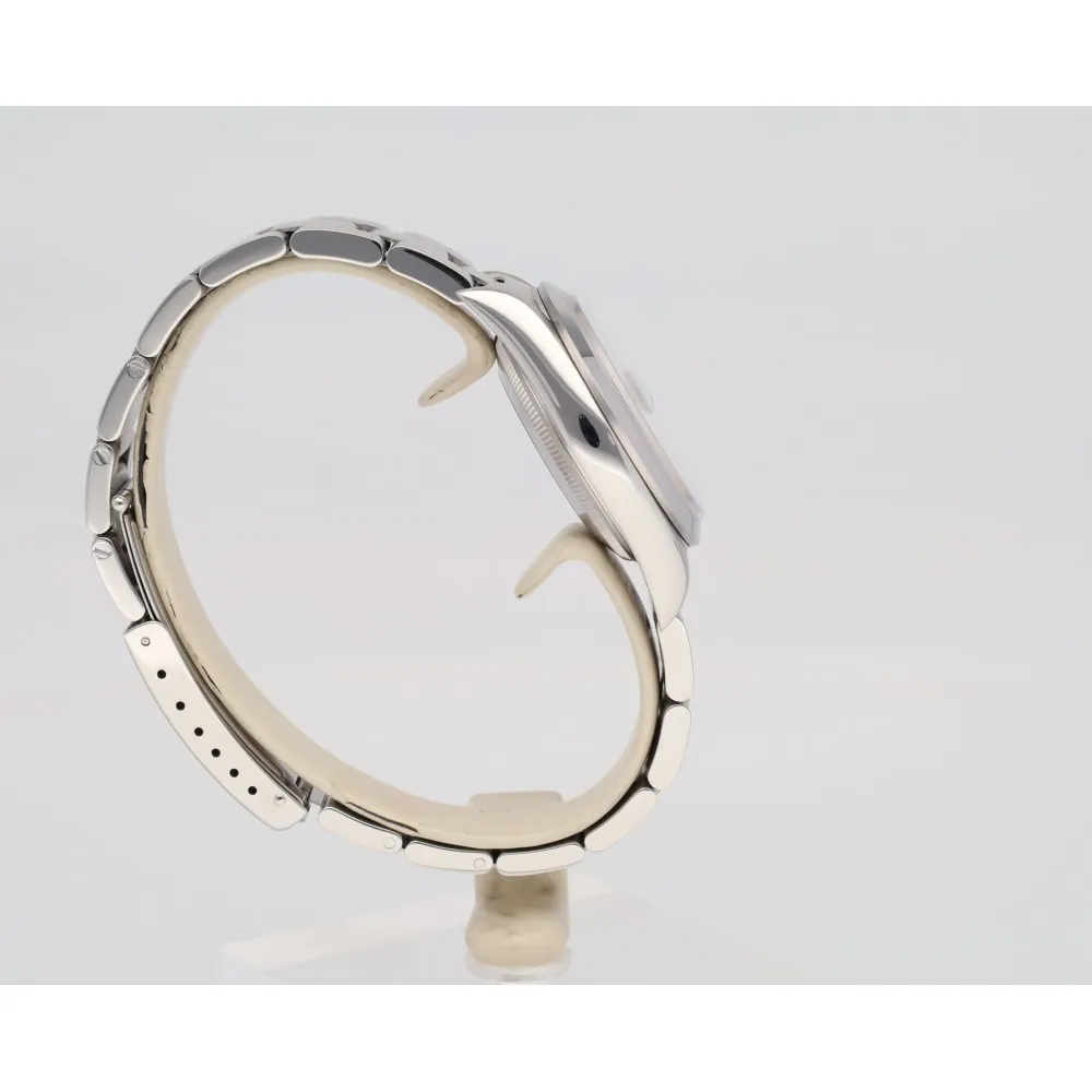 oyster-perpetual-date_4-25293-f886198b