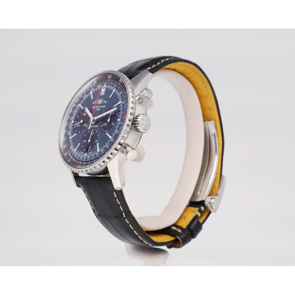 navitimer-1-b01-chronographe_4-22504-42880732