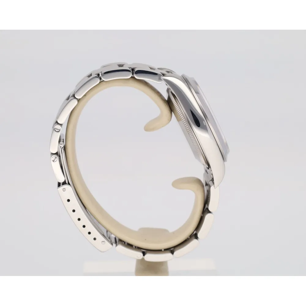 oyster-perpetual-date_4-24951-f35ad0e0