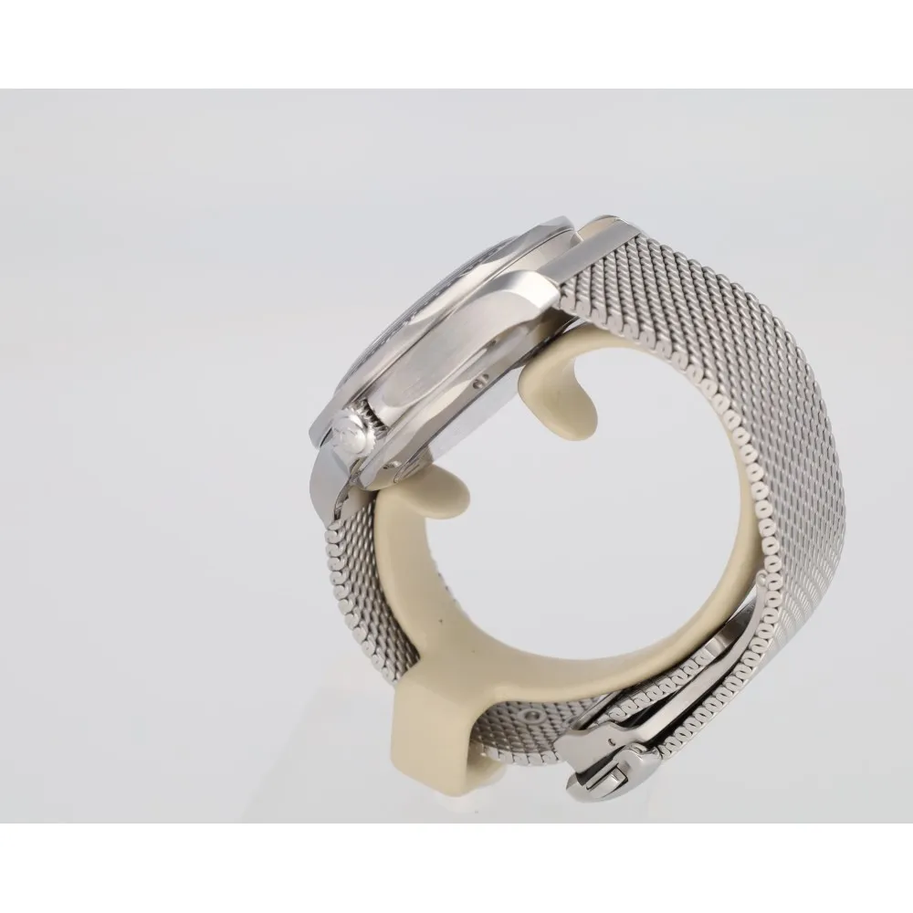 seamaster-300-diver-60th-bond-anniversary_4-26081-03137815
