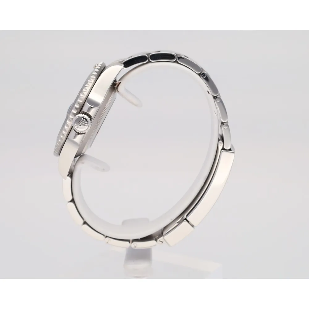 submariner-date_4-24625-dbaa305c