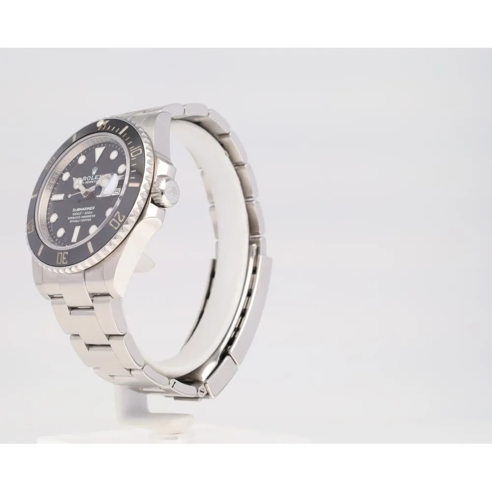 submariner-date-41_4-25686-a6e5a3f8