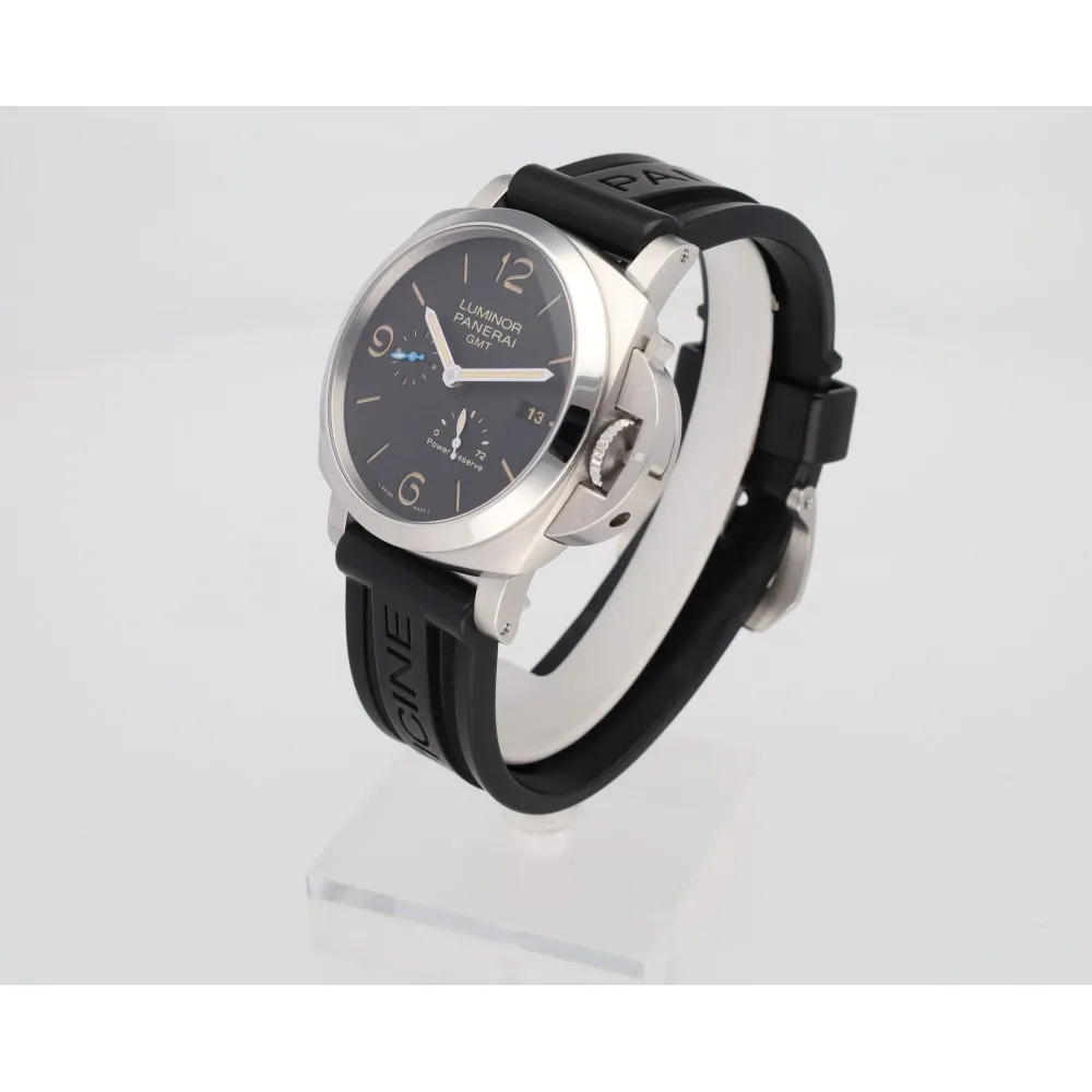 luminor-marina-1950-gmt_4-27045-67ff9f4d