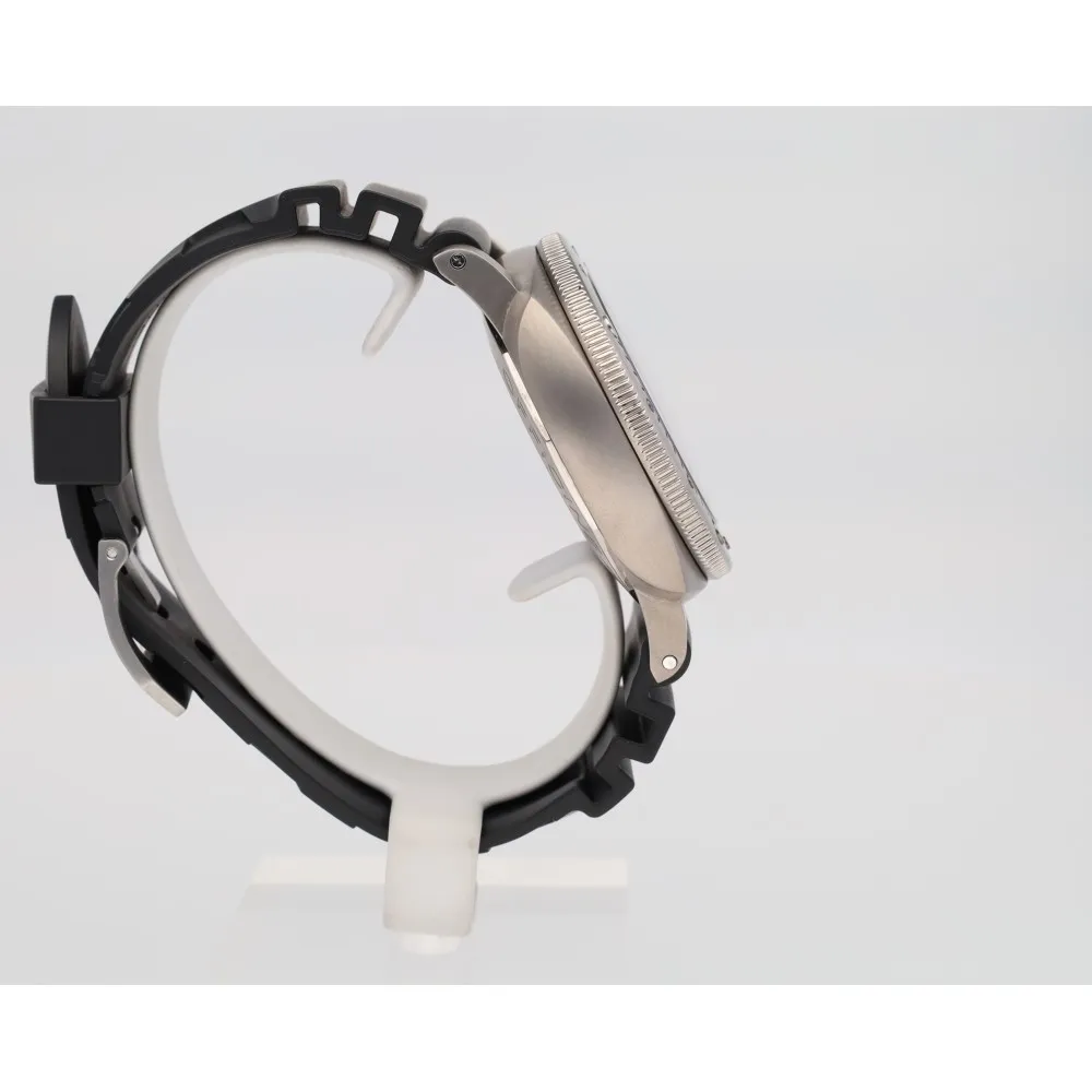 luminor-submersible-1850-3-days_4-26759-7a7b8be1