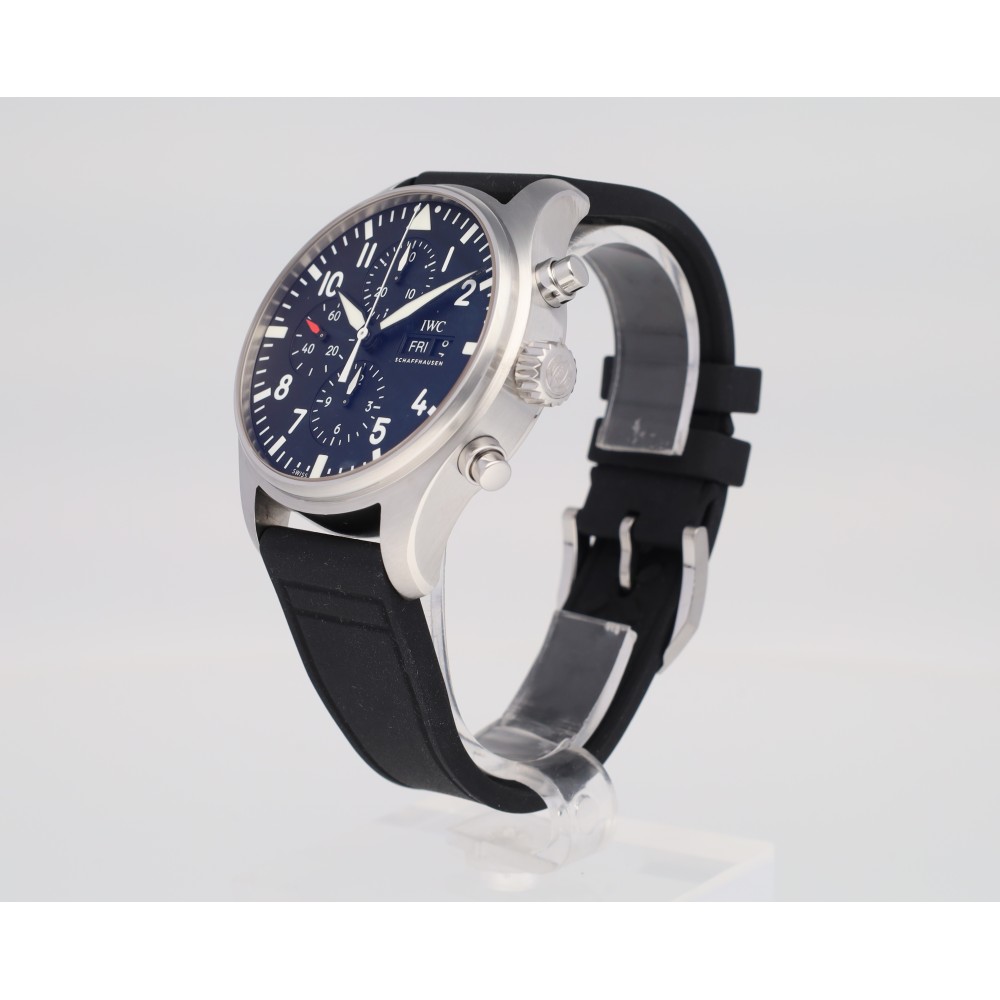 pilot-chronograph_4-23977-2be8670e