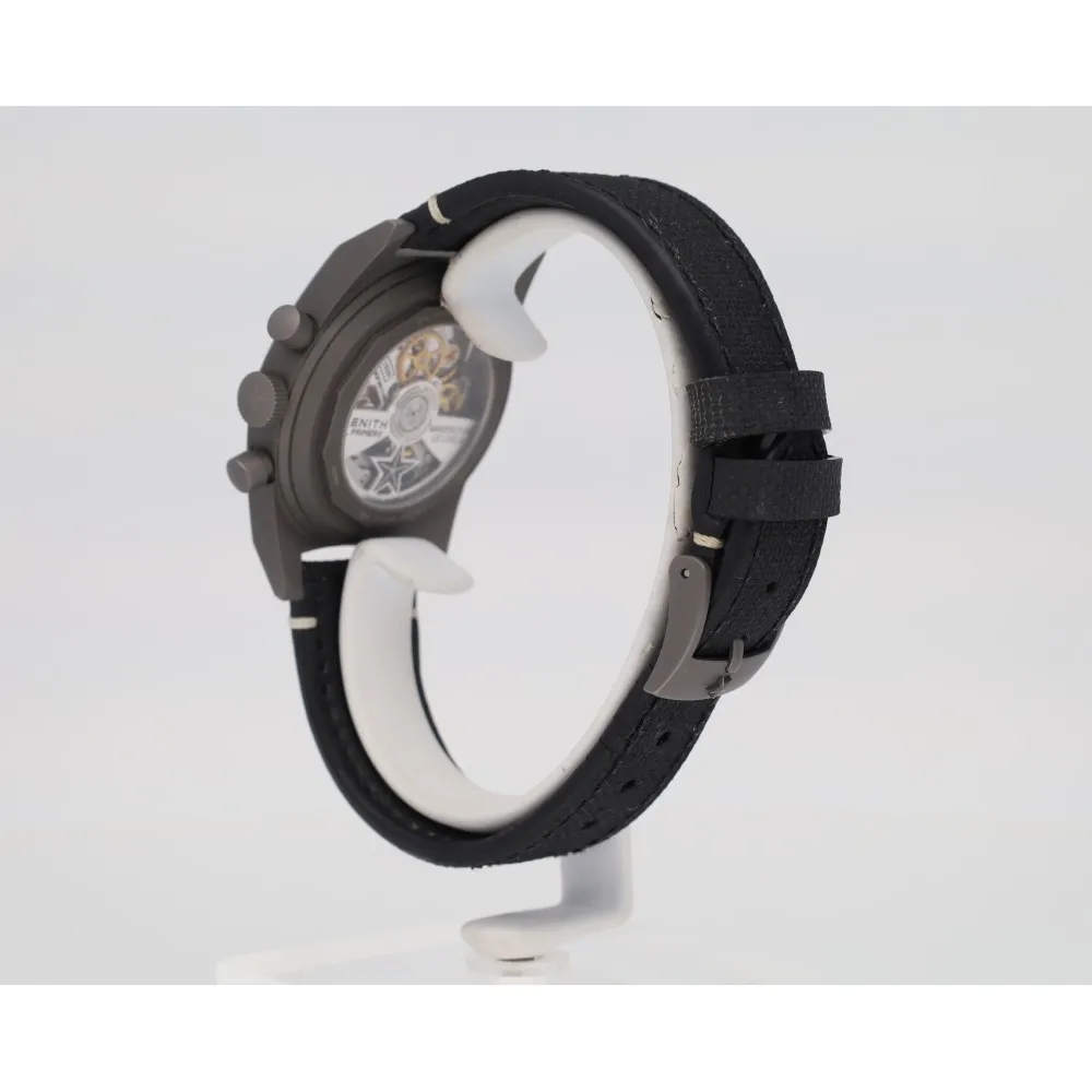 chronomaster-revival-shadow_4-26247-92a26f4b