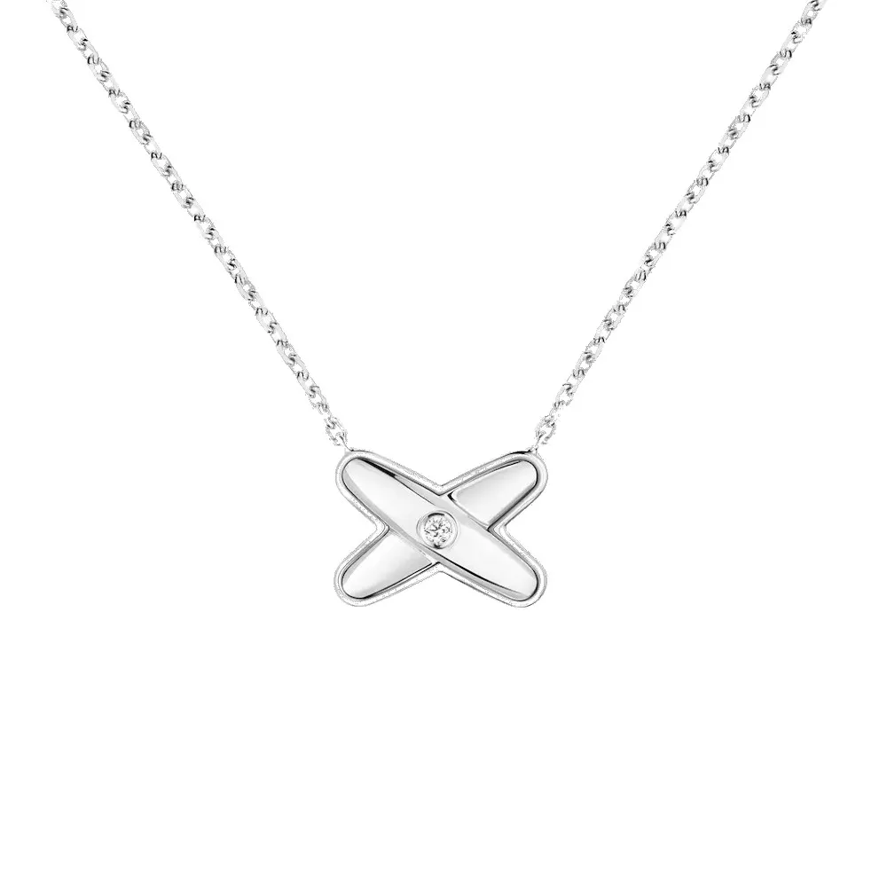 pendentif-jeux-de-liens_085800-0-4b0452f8