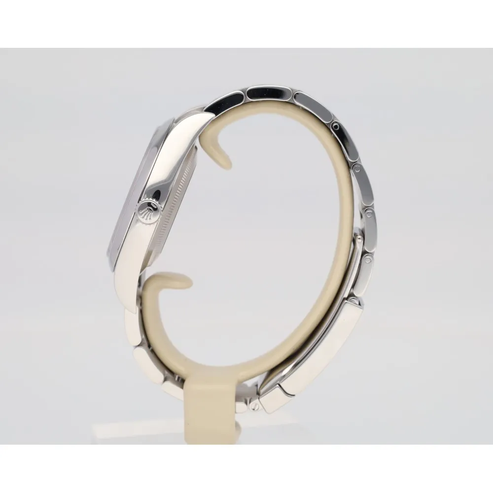 oyster-perpetual-39_4-24903-3dd6cce7