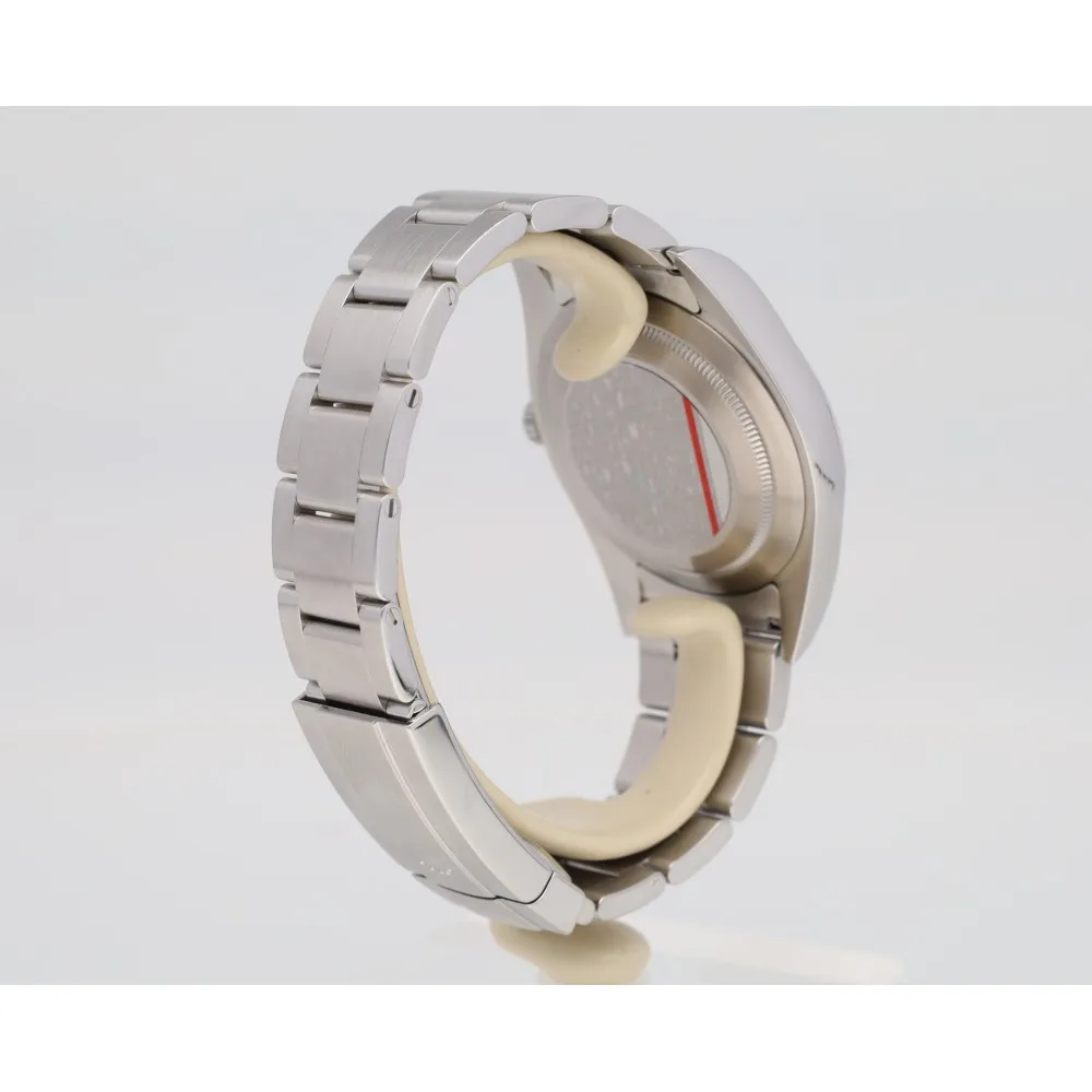 oyster-perpetual-39_4-24903-572c3e2d