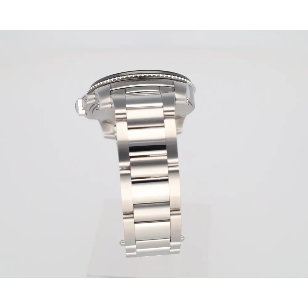 calibre-de-cartier-diver-42-mm_4-30049-b3dec6f4