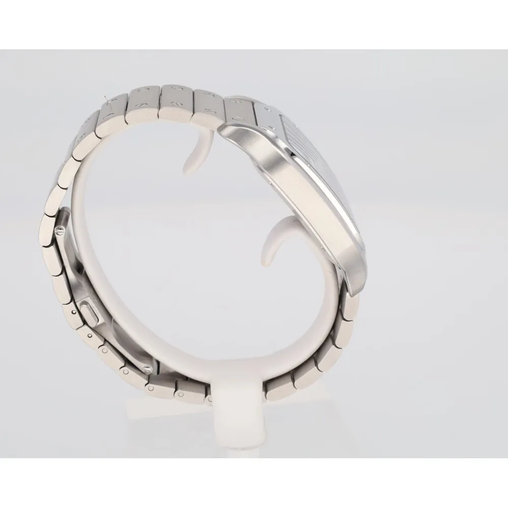 santos-gm_4-28050-b286ebb3