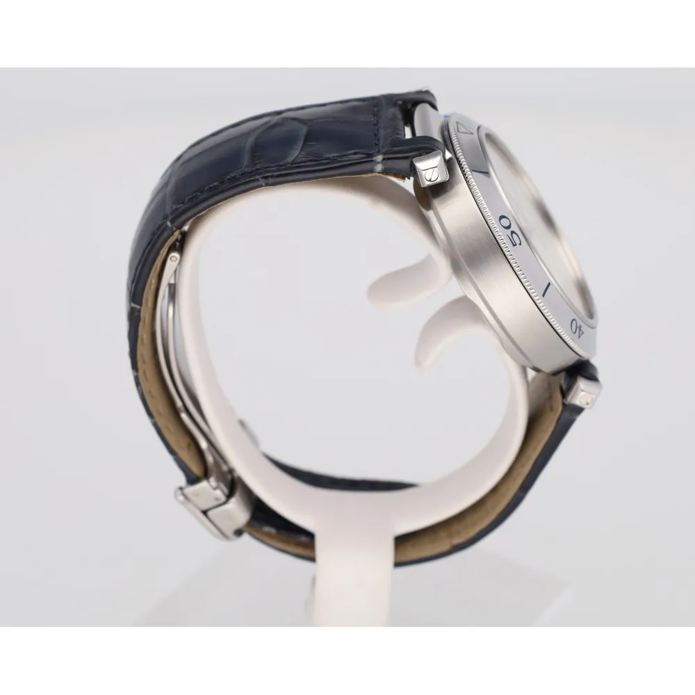 pasha-chronographe-38_4-30044-2d0e3f97