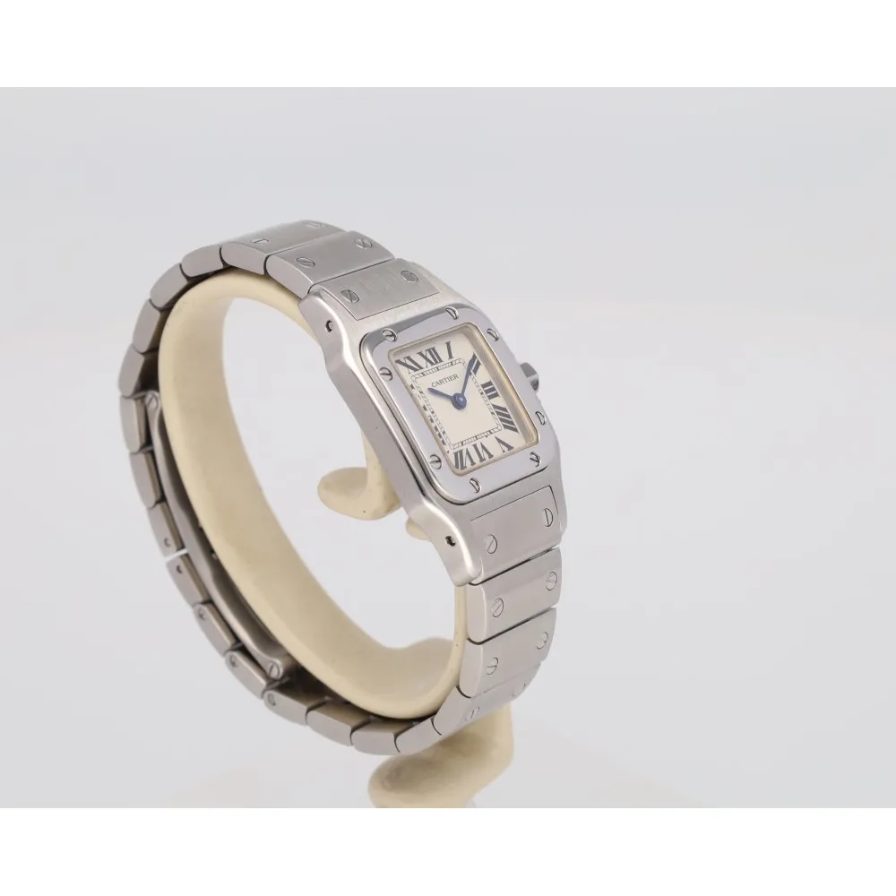 santos-lady_4-27735-a4ee0b4e