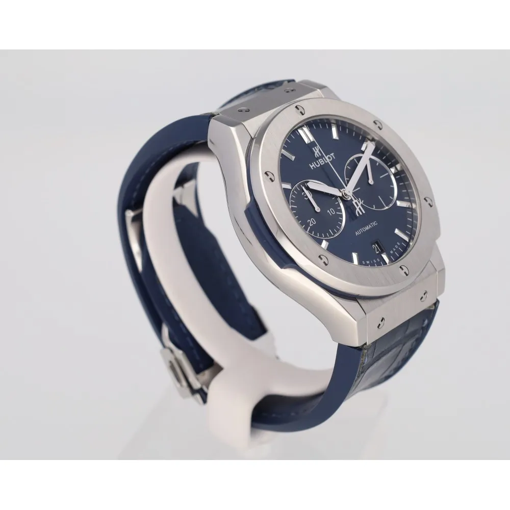 classic-fusion-chronograph-titane_4-28652-0ded825a
