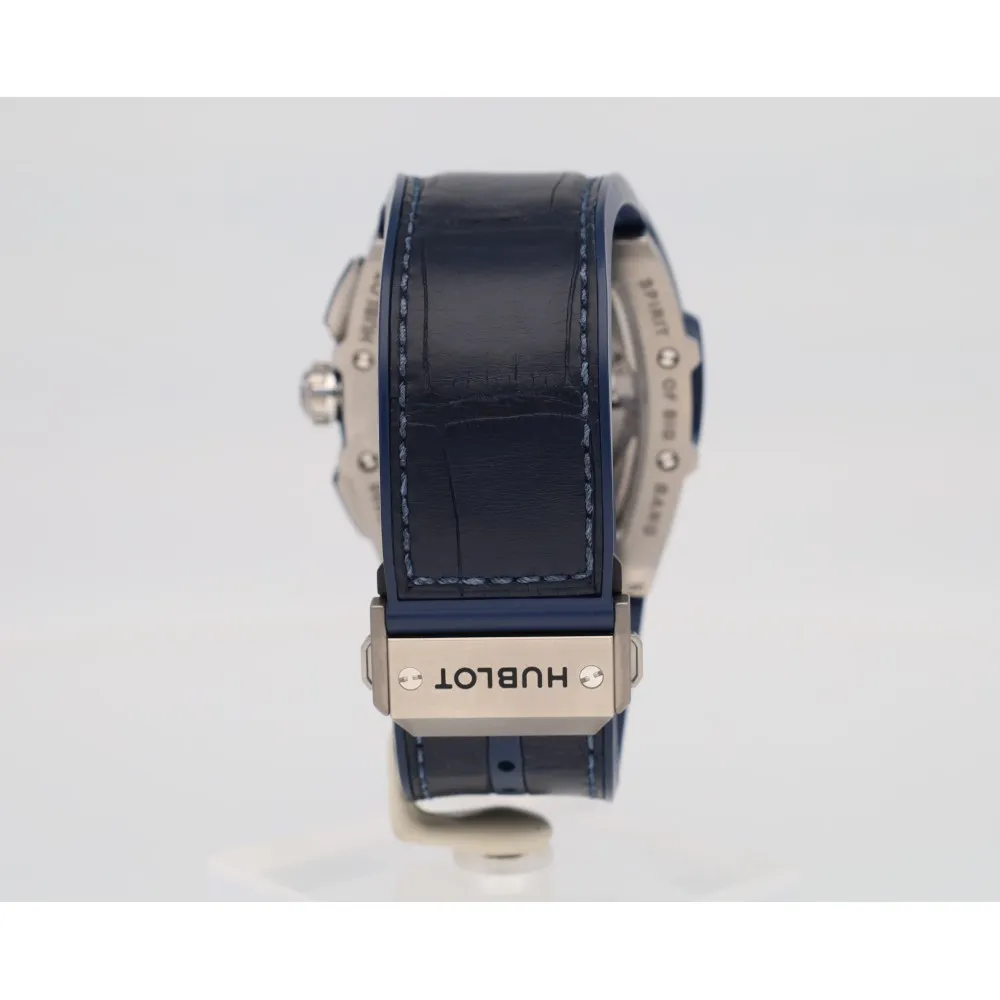 spirit-of-big-bang-chronographe-titane_4-27957-b848a6a7