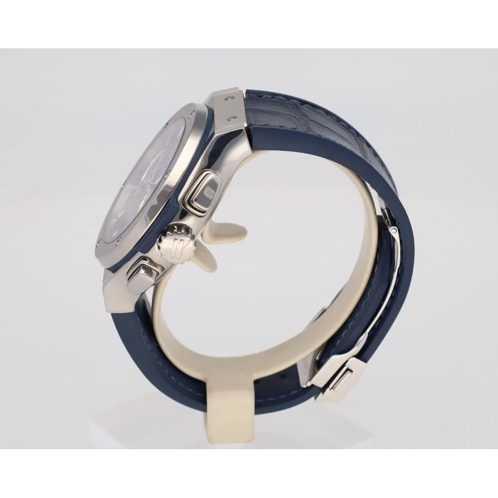 classic-fusion-chronograph-titane_4-27031-ca350a61