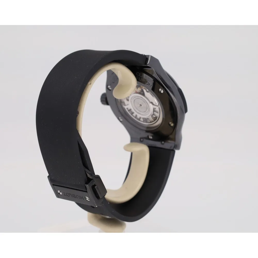 classic-fusion-black-magic-42_4-25627-75a66e87