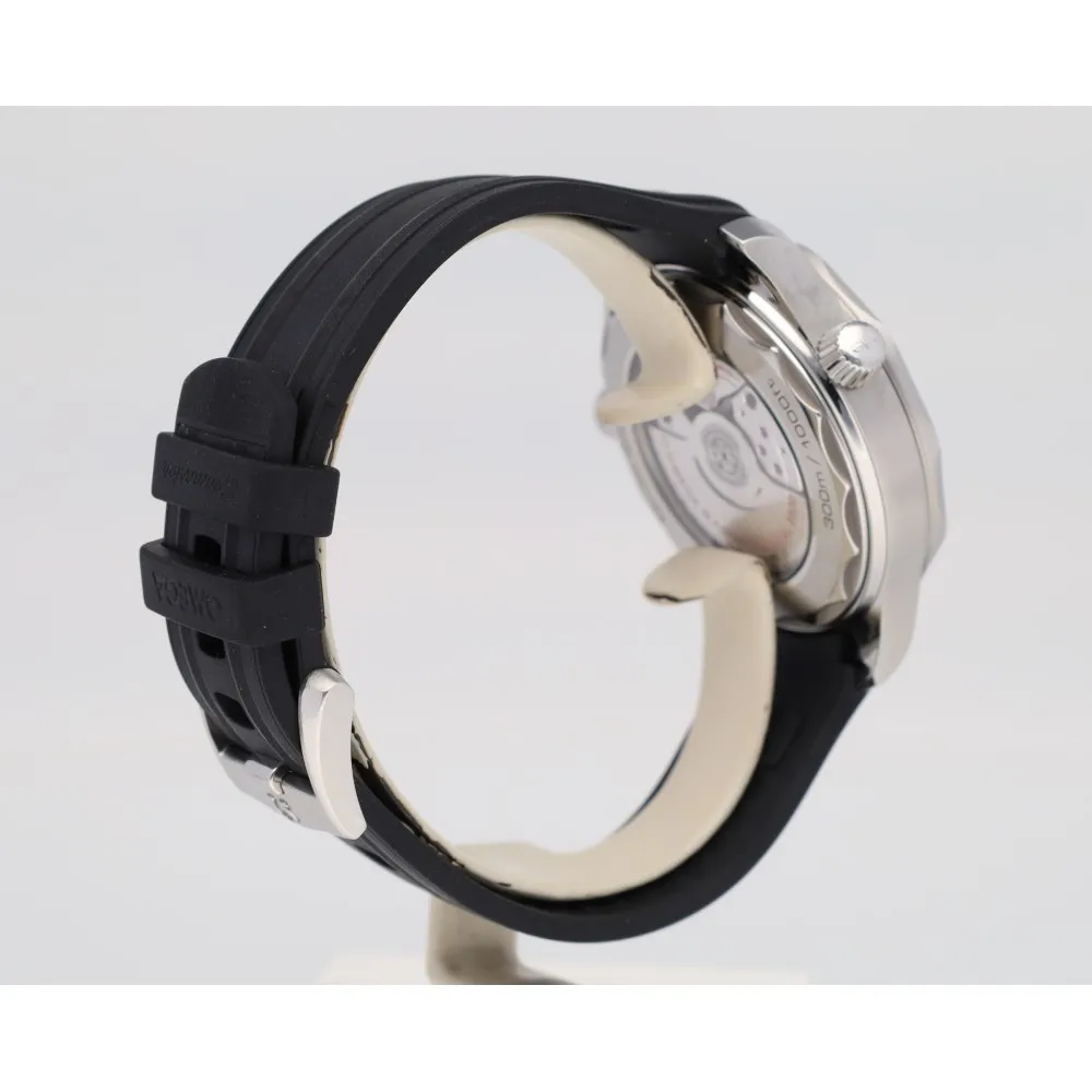 seamaster-300-diver_4-25247-467d9386