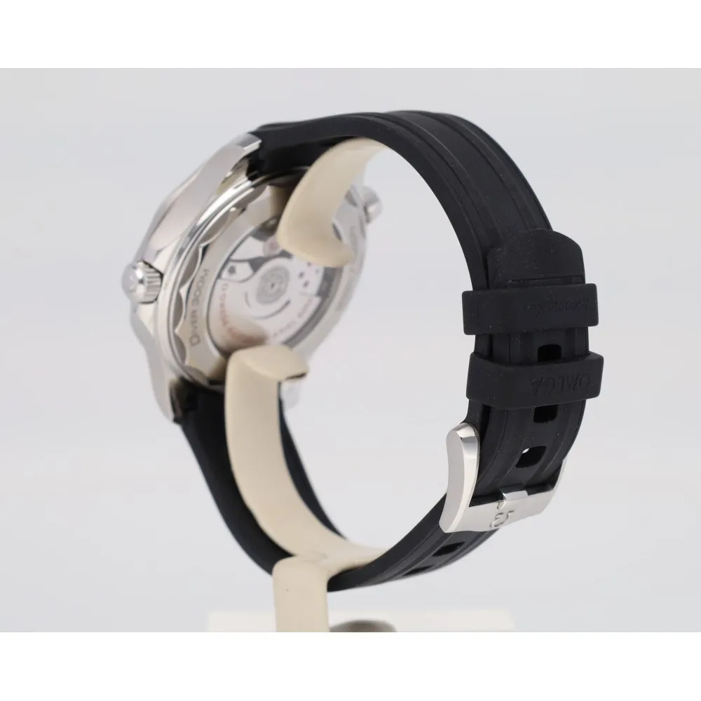seamaster-300-diver_4-25247-ea5a21e2