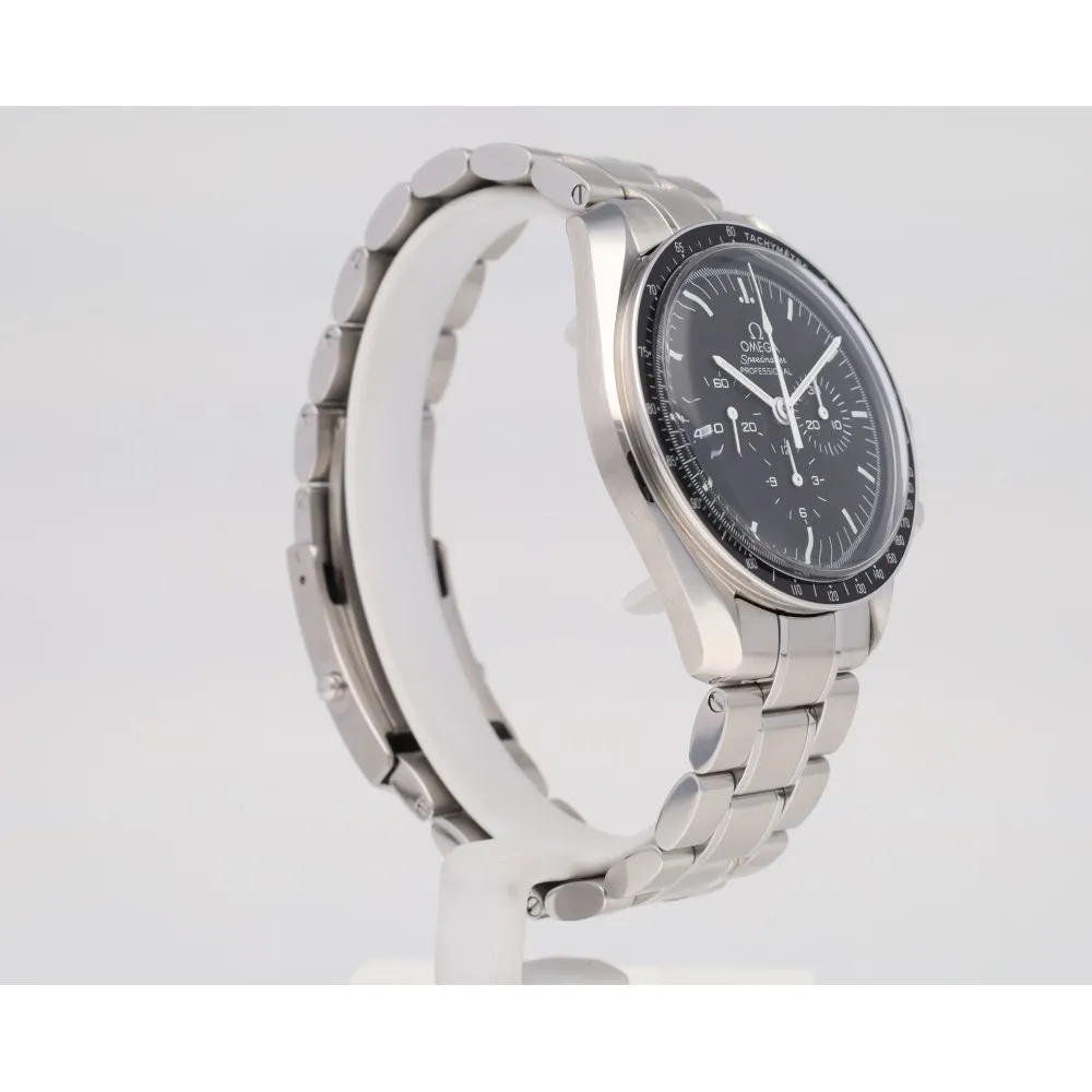 speedmaster-moonwatch_4-25010-af5b9cd2