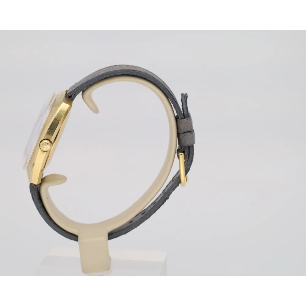 de-ville-35_4-26874-d1d117cb