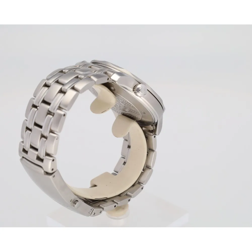 seamaster-diver-300m_4-26776-37f1c9bb