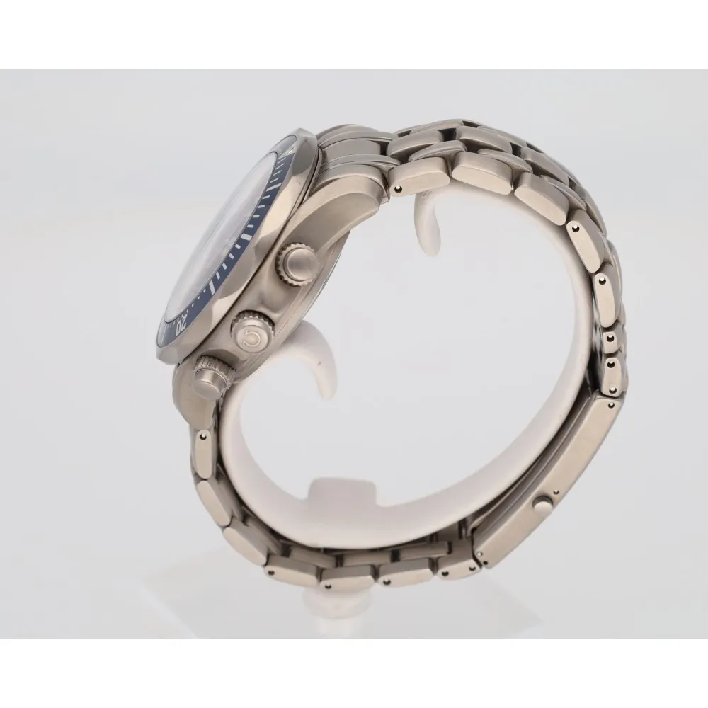 seamaster-diver-300-titane_4-28952-296e81f5