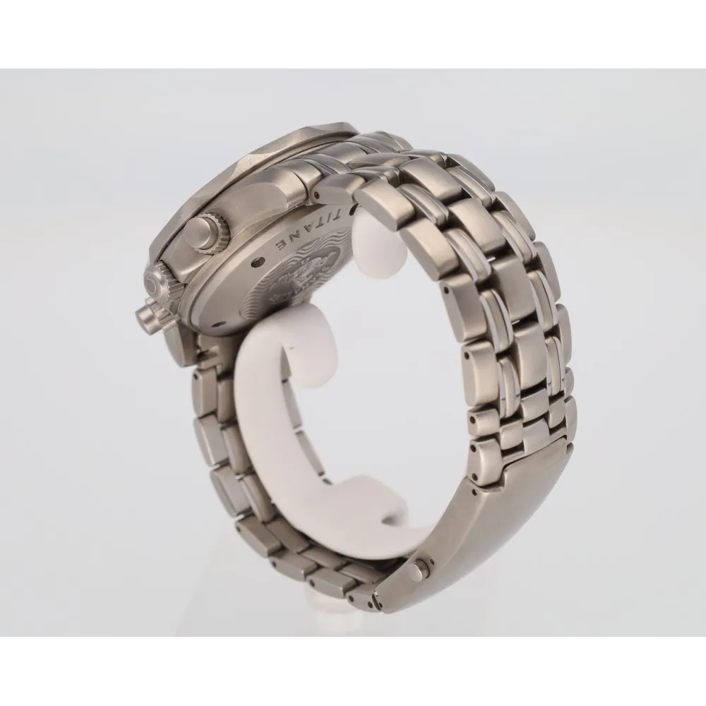 seamaster-diver-300-titane_4-28952-2cfcd8a3