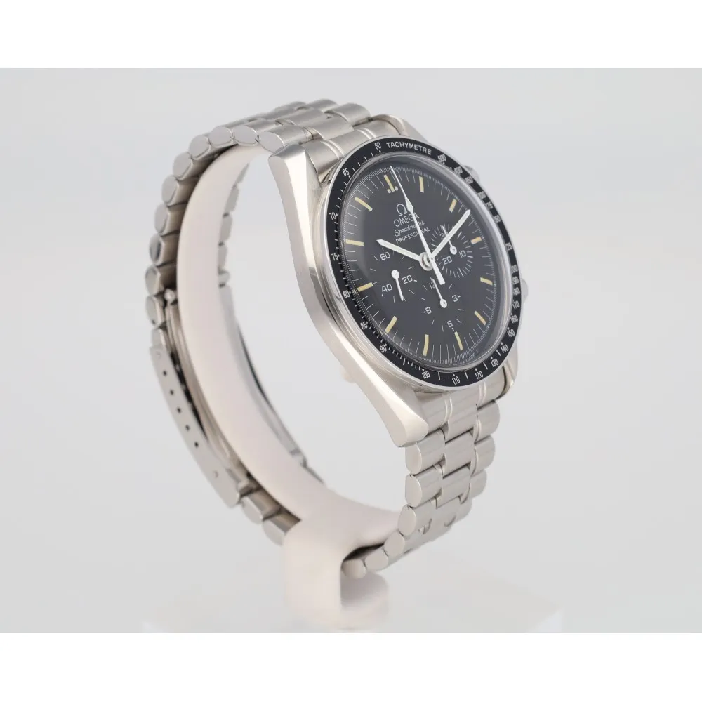 speedmaster-moonwatch-professional-42_4-28858-cfed38d2