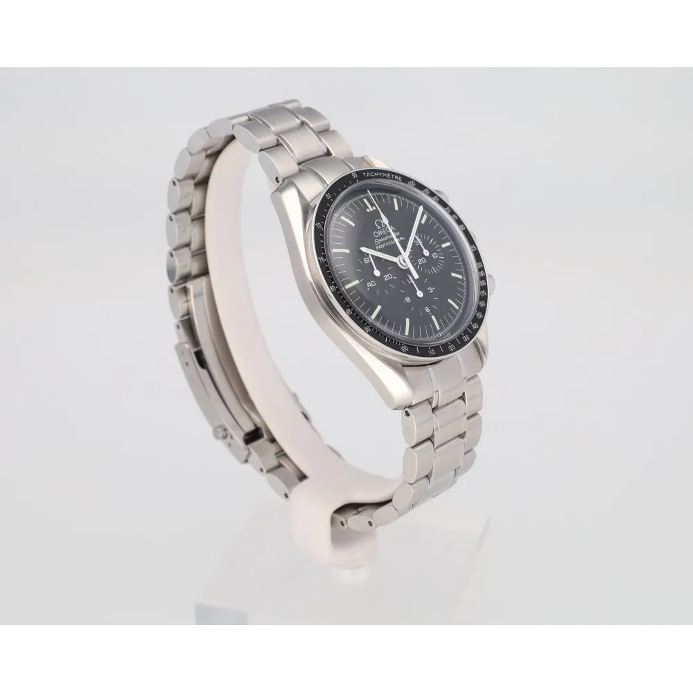 speedmaster-moonwatch-professional_4-27789-46baf58f