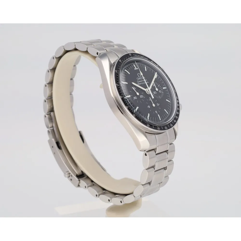speedmaster-moonwatch_4-28384-556c30ac