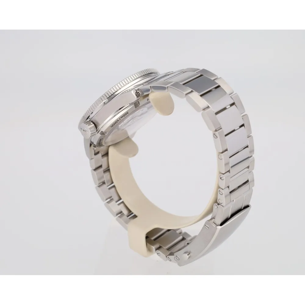 seamaster-300_4-28954-7819f1a9