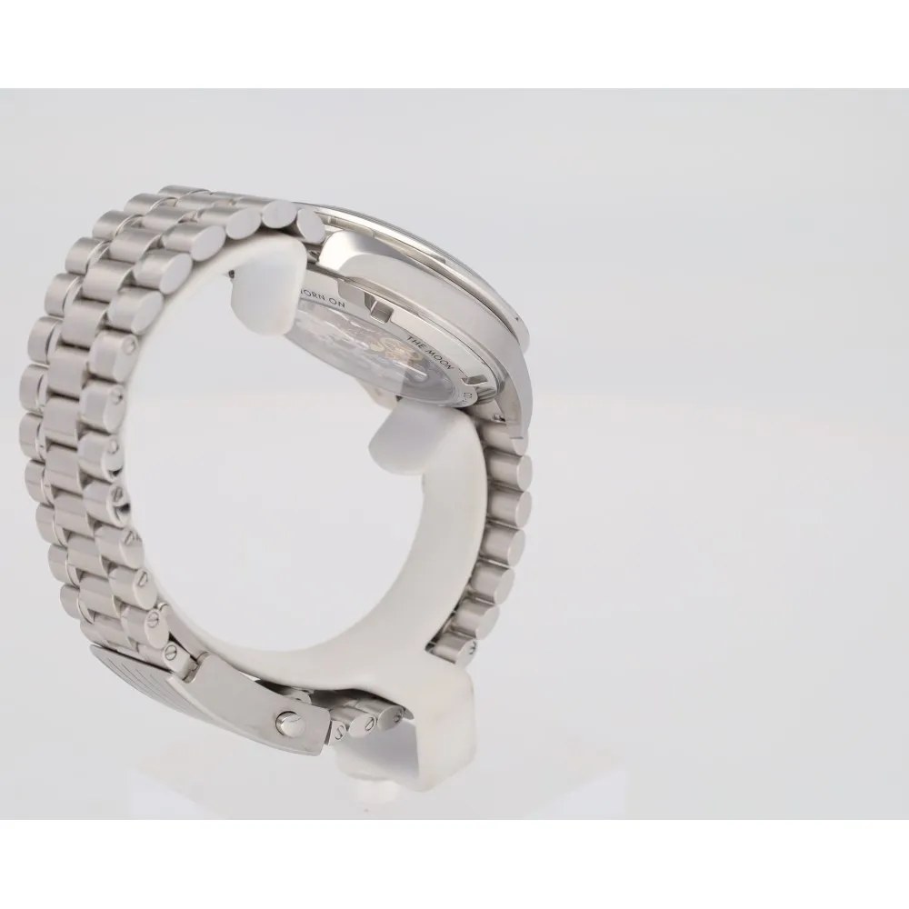 speedmaster-moonwatch_4-26774-01bac114