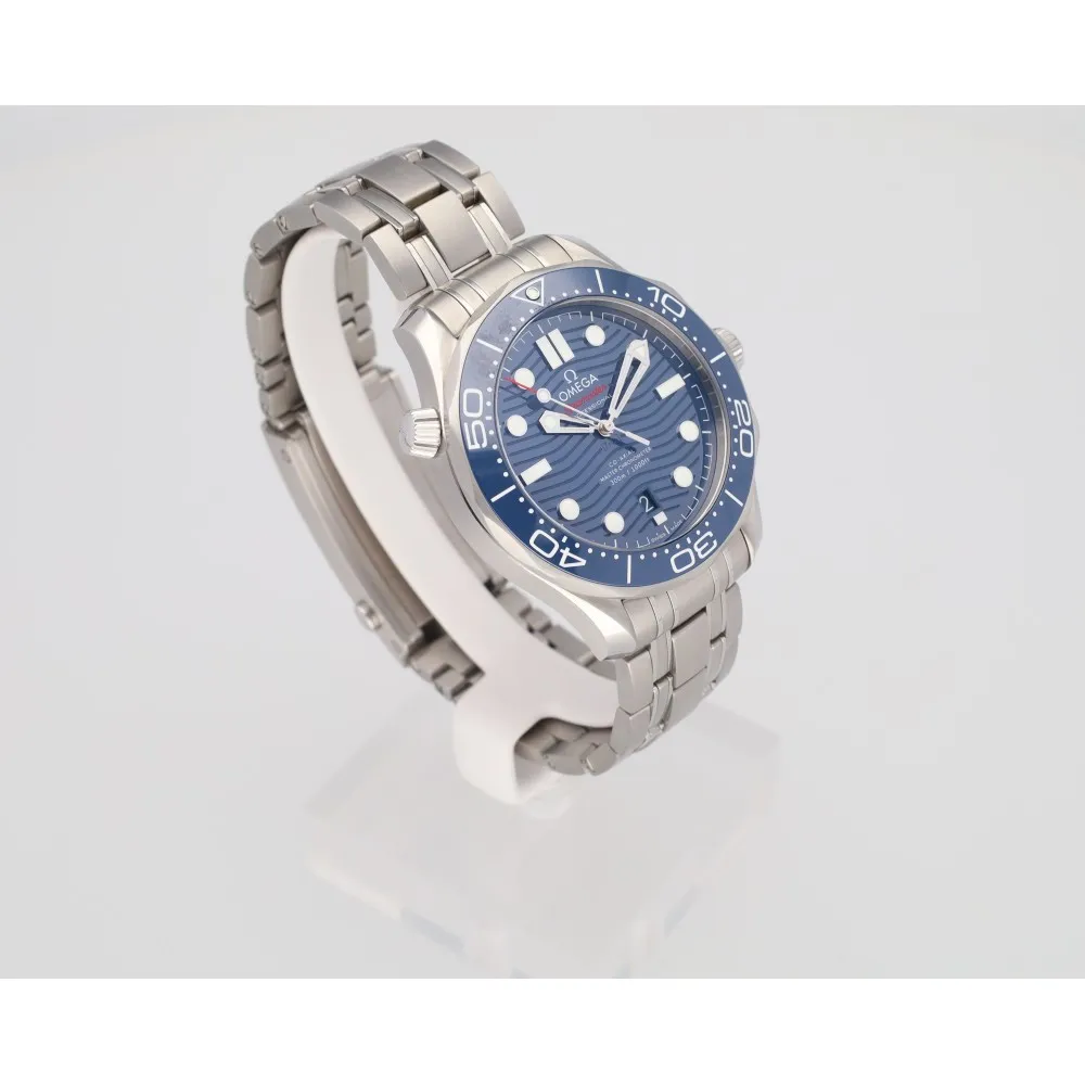 seamaster-diver-300m_4-28159-9b6b756c