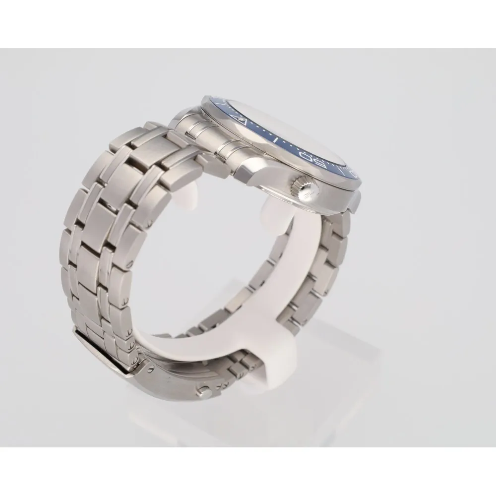 seamaster-diver-300m_4-28159-a3e50e9e