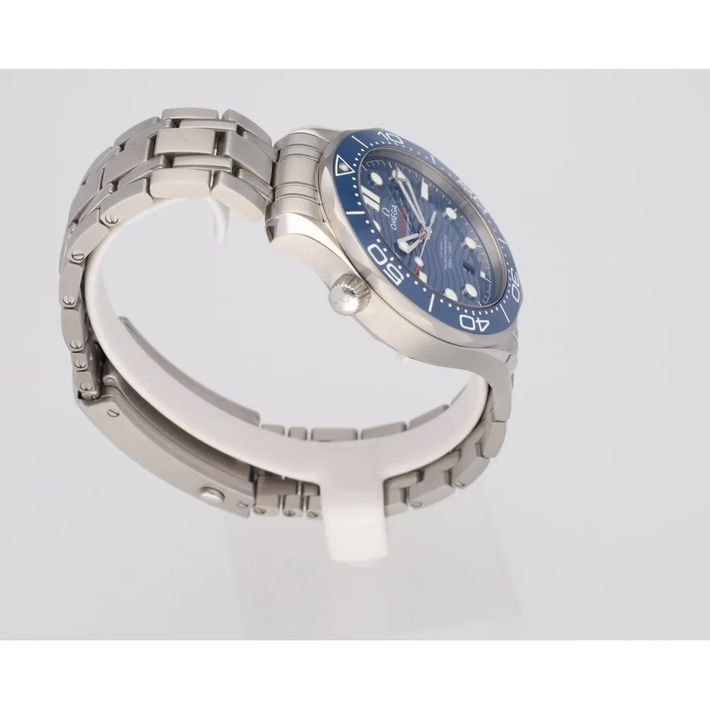 seamaster-diver-300m_4-28159-e27ae557