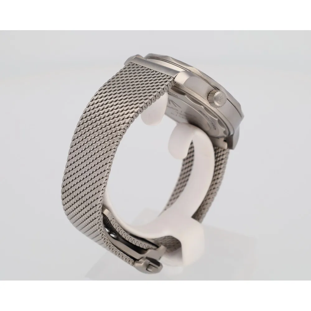 seamaster-diver-300m-007-no-time-to-die-titane_4-28613-d4f9807d