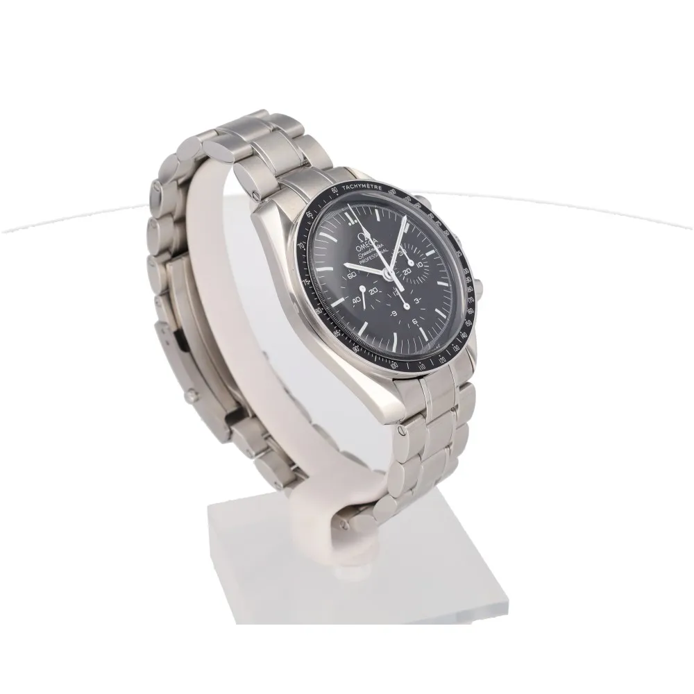 speedmaster-moonwatch_4-26693-2dd10d74