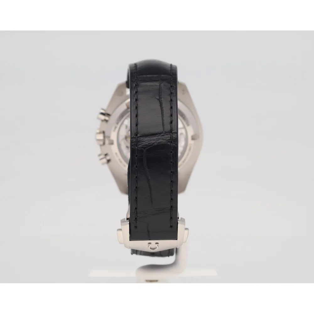speedmaster-moonwatch-chronographe_4-28853-9611541b