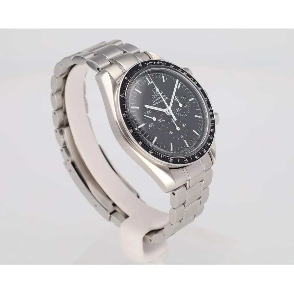 speedmaster-professional-moonwatch_4-28218-94302f74